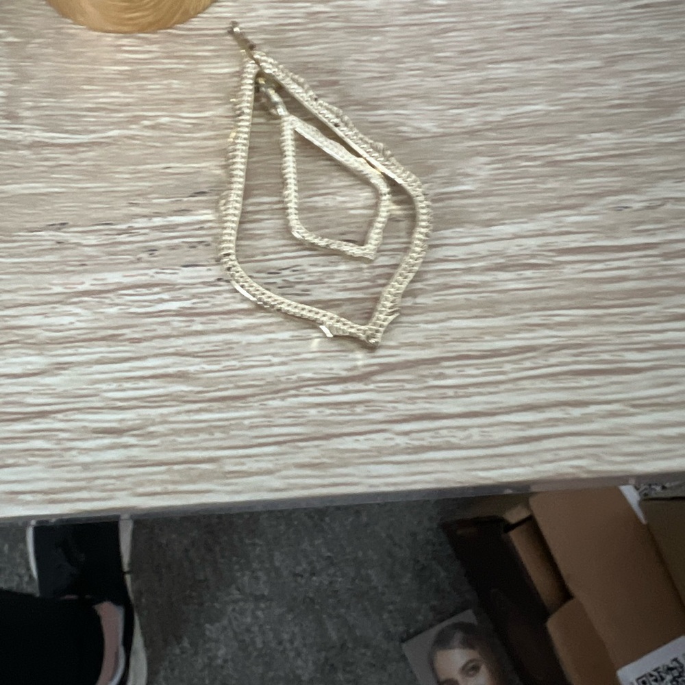 Elegant Gold Geometric Earrings